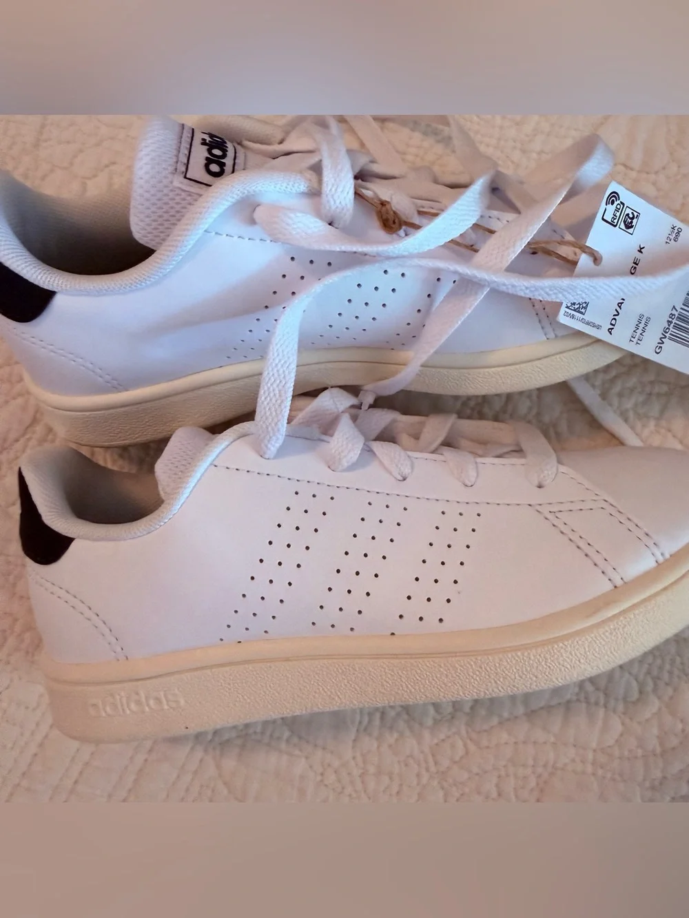 adidas White Low-Top Leather Sneakers with Black Logo, preschool  size 13